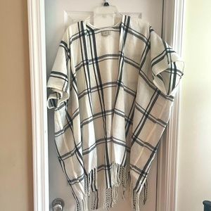 Loft black and white plaid wrap